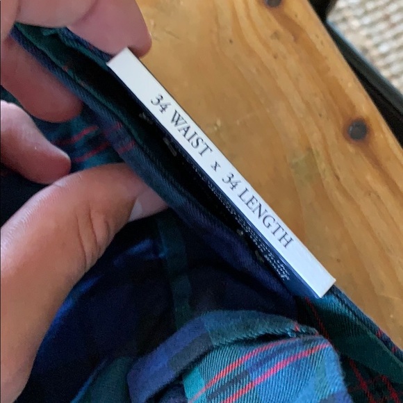 Vineyard Vines Holiday Khakis - Picture 4 of 4